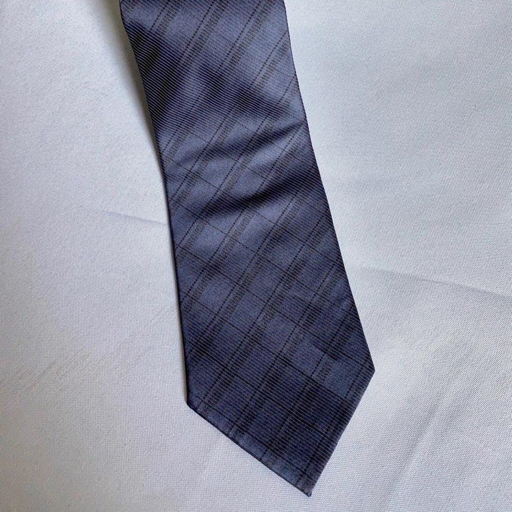Men’s Silk Neck Tie Calvin Klein 3/$20